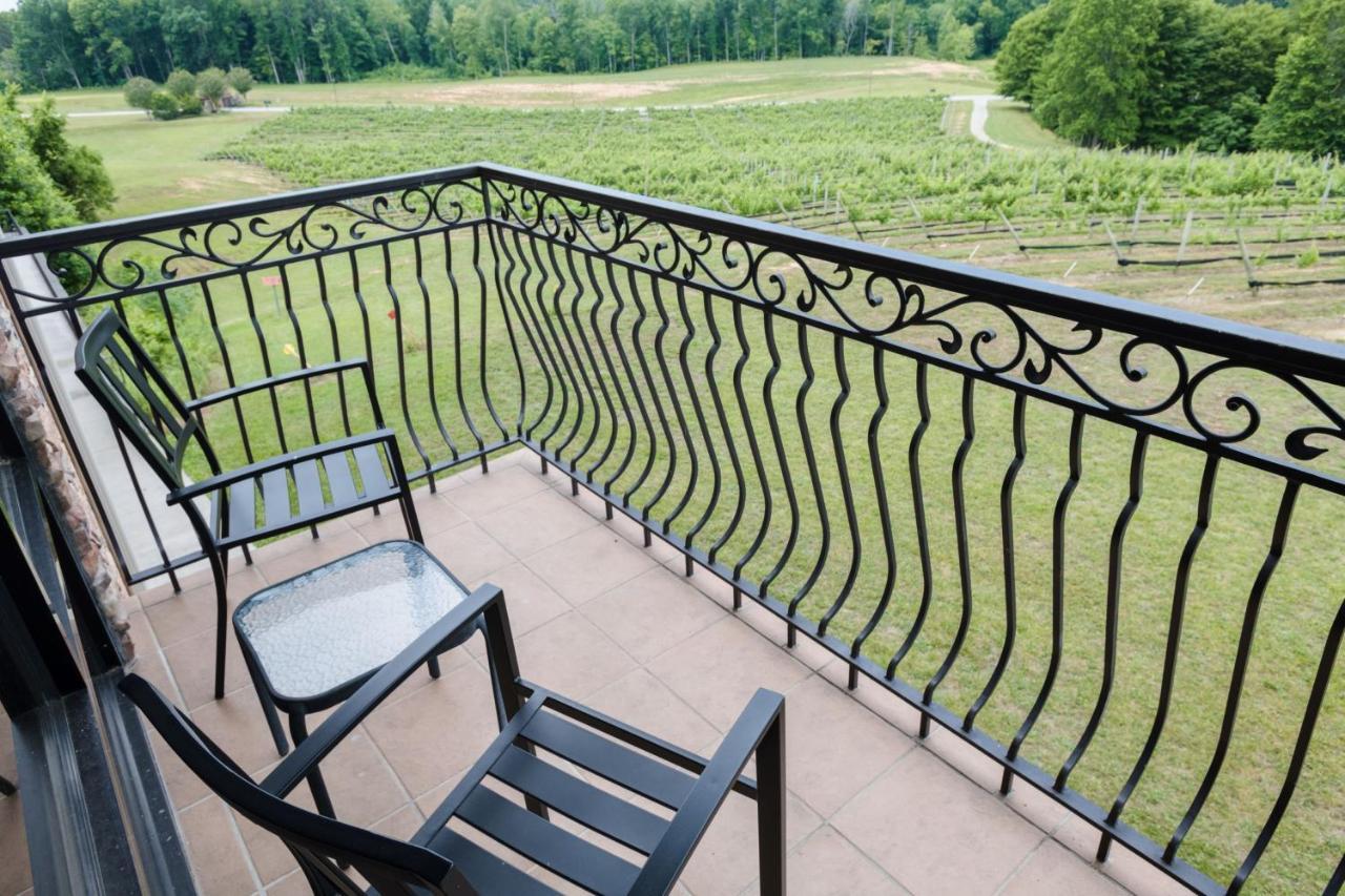 Holiday Inn Express & Suites Lexington North West-The Vineyard By Ihg Exterior foto